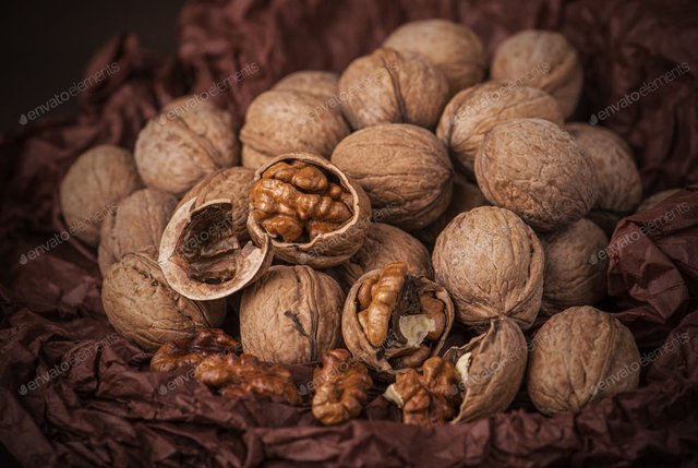 walnut2.jpg