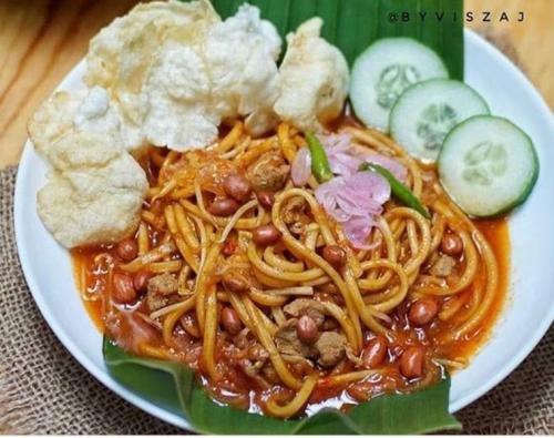 wisata-kuliner-di-medan-ini-10-makanan-halal-dan-lezat-harus-dicoba-ZF6wRS7sso.jpg