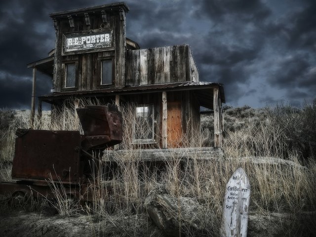 ghost-town-551136_1920.jpg