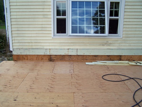 Construction - deck finished crop September 2019.jpg