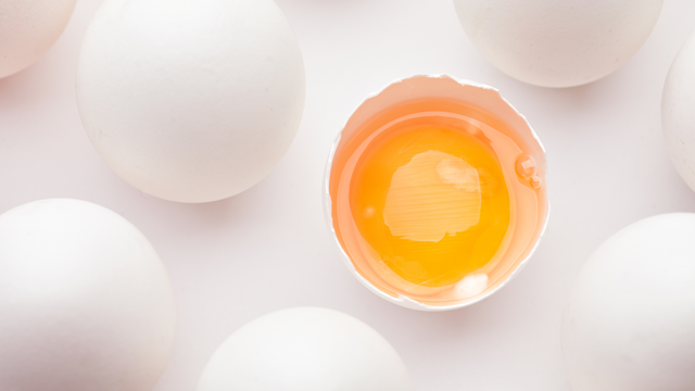 3-tricks-for-separating-egg-yolk.png