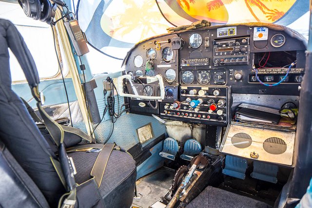 madera-plane-cockpit-web.jpg