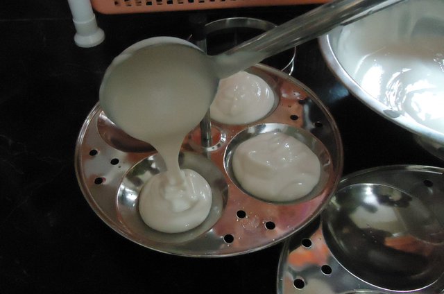 Idli_Batter_to_Making_Plate.jpg