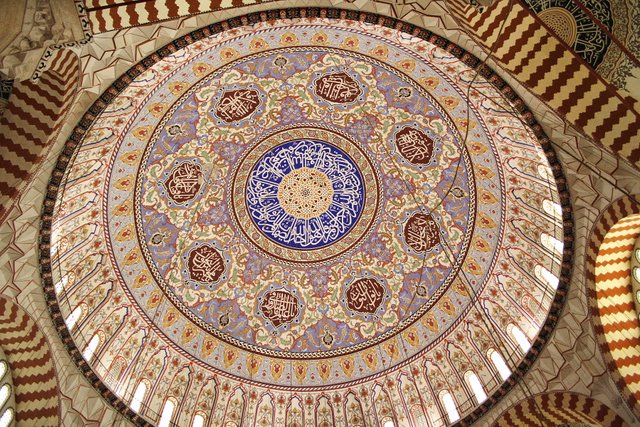 sacred_geometry_selimiye_mosque_dome.jpg