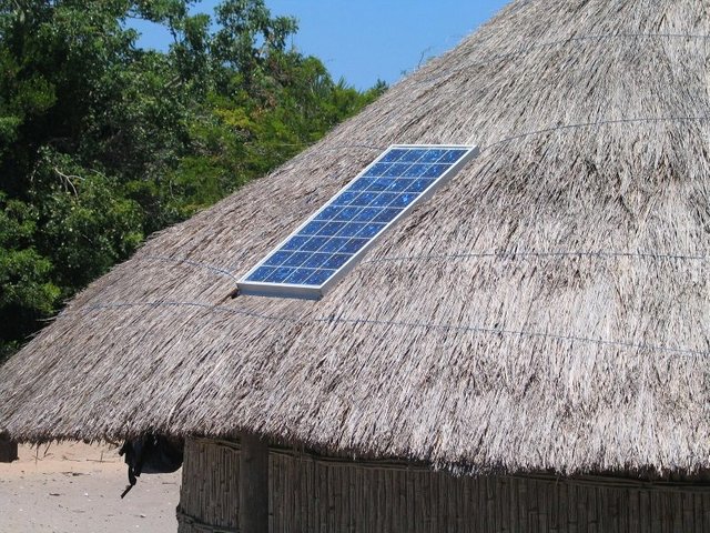 solar_panels_33_pixabay.jpg