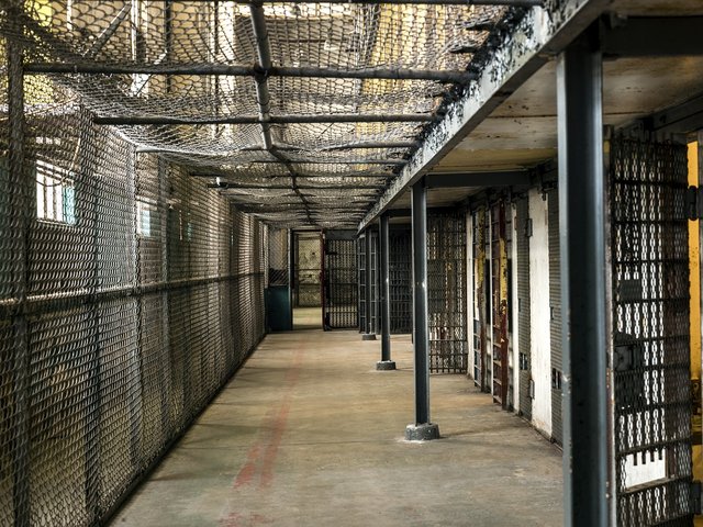 prison-1652896_1280.jpg