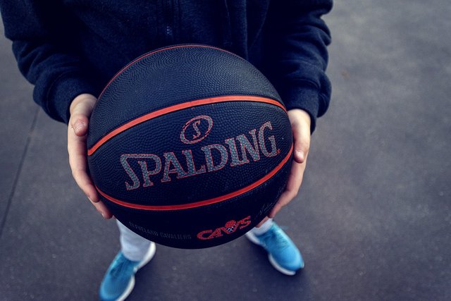 Basketball-Activity-Sport-Game-Court-Ball-6554287.jpg