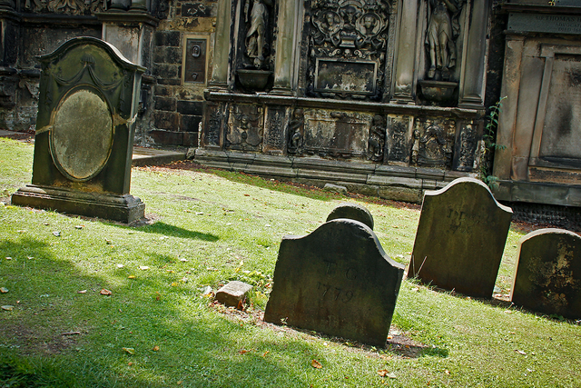 kirkyard10.png