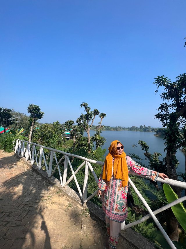 kaptai lake 13.jpg