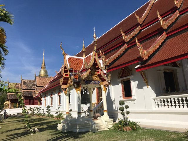 Wat Phra Singh12.jpg