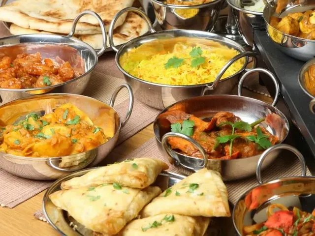 Popular-Indian-Food-Dishes-720x540.jpg.webp