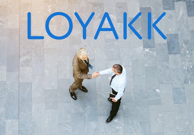 Review of Loyakk maon Image.jpg