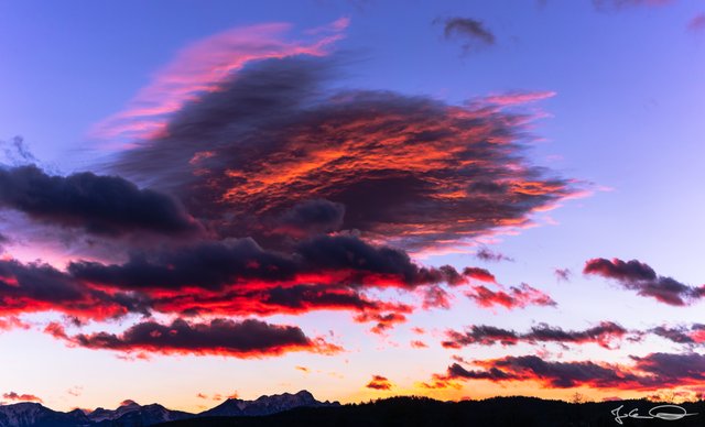 2019-01-06-Pink-Sunset-Clouds-Klagenfurt-Pano-01.jpg