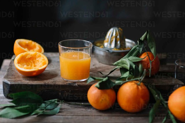 glass-of-freshly-squeezed-orange-juice-ALBF00782.jpg