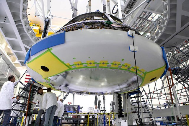 orion_heat_shield_install.jpg