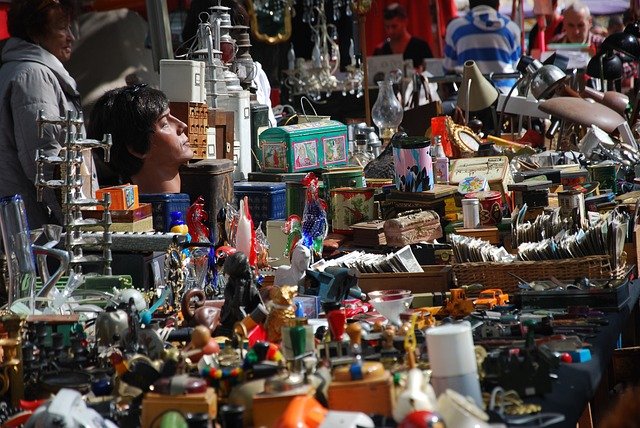 flea-market-270566_640.jpg