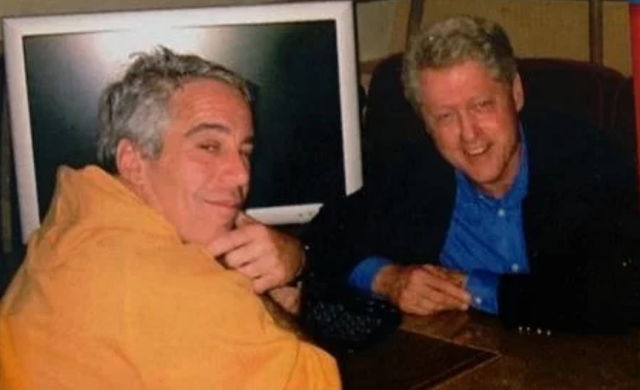 Jeffrey-Epstein-Bill-Clinton.png