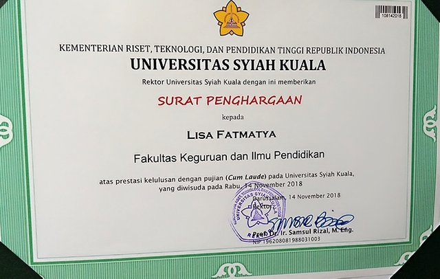 piagam cum laude tya.jpg