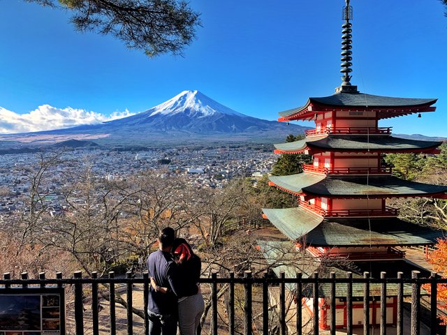 Happily-Pink-Natalie-and-Alex-Tokyo-to-Mount-Fuji-1.jpg