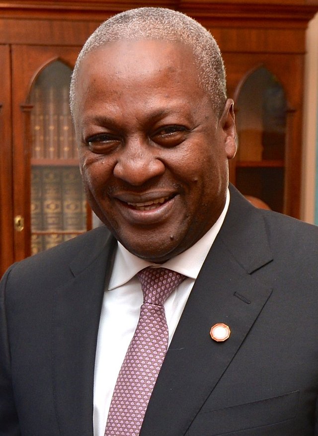 John_Dramani_Mahama_2014_(cropped).jpg