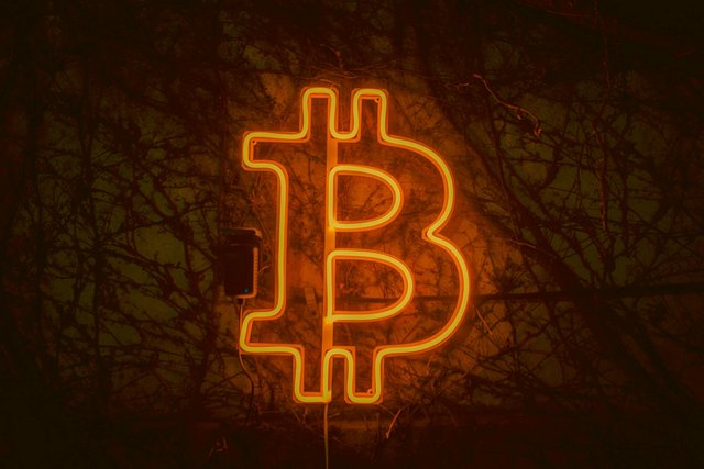 free-photo-of-illuminated-bitcoin-symbol-in-neon-light.jpeg