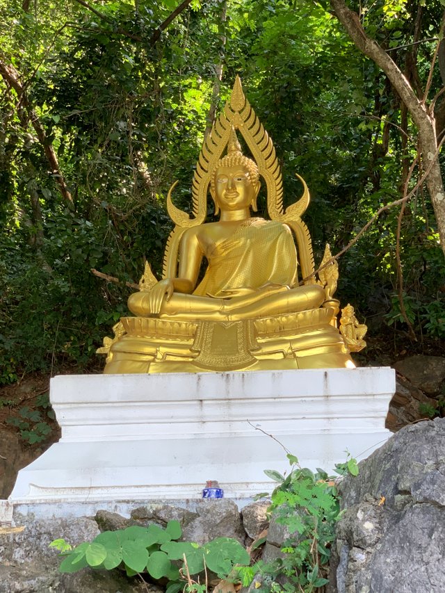 Wat Thep Phithak Punnaram36.jpg