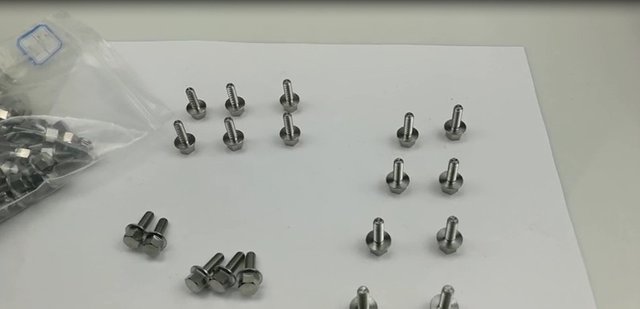 Titanium_Bolts__nuts_xot-metals-1.jpg