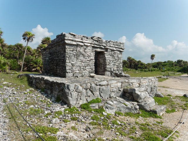 P7030265-tulum-ruins.jpg
