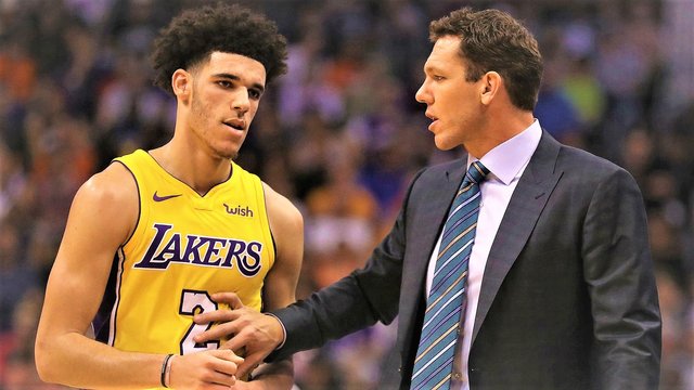 lonzo-ball-and-luke-walton_1prjssf8vo4tf19nnocs2oobkq.jpg