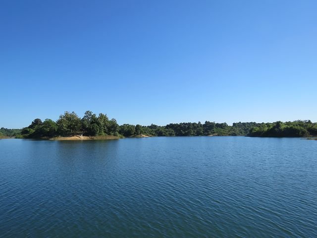 kaptai-lake-2506802__480.jpg