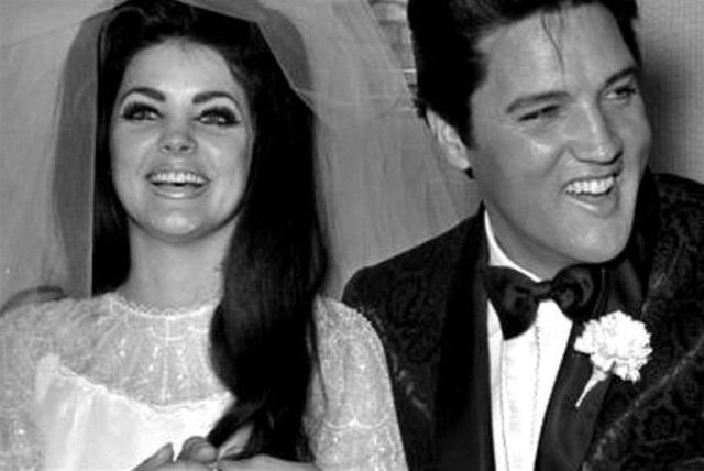 Elvis-married.jpg