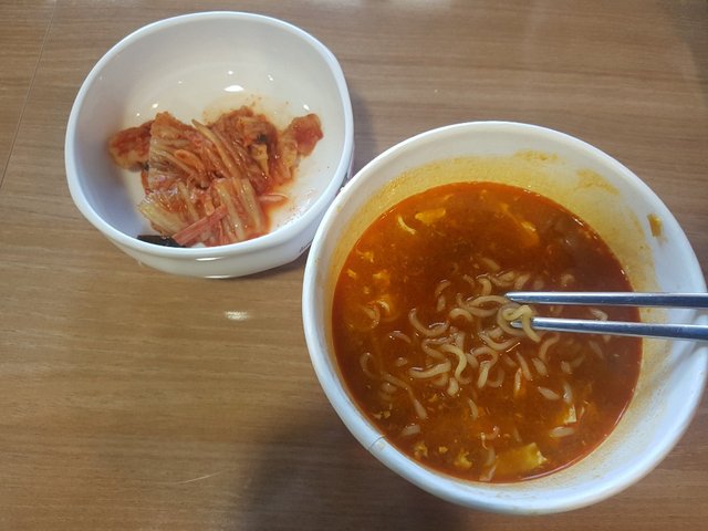 라면.jpg