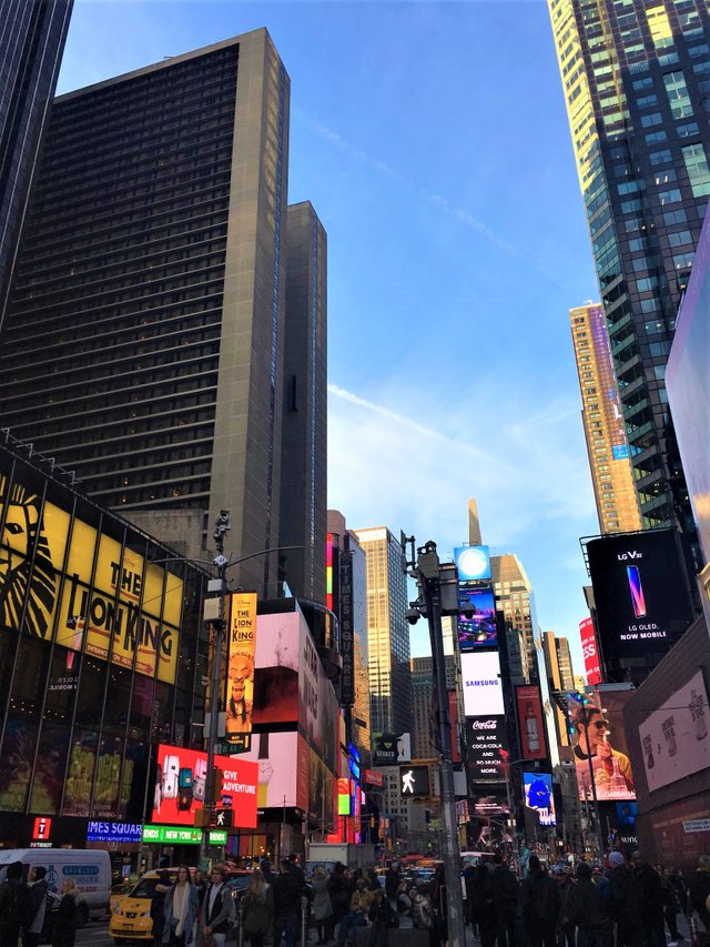 Times Square, New York City.jpg