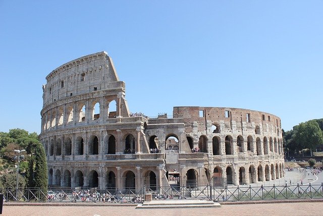 colosseum-gddec82b74_640.jpg