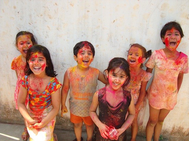 holi-594333_640.jpg