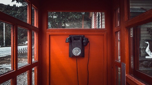 telephone-2590504_640.jpg