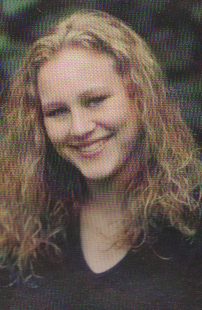 2000-2001 FGHS Yearbook Page 31 Elizabeth Liz Warren Senior FACE.png