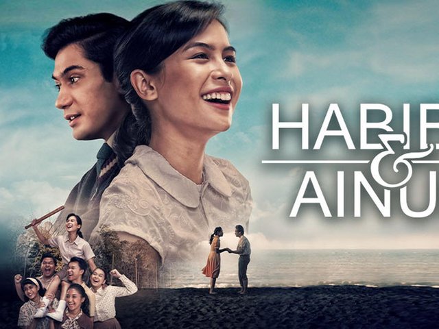 079702400_1630661432-Film_habibie___ainun_3.jpg