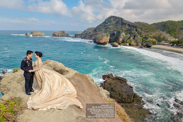 Foto Prewedding Perwira Polisi di Pantai Siung Jogja Fotografer Prewed Yogyakarta AA4.jpg