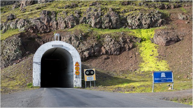 37961344694-the-tunnel (FILEminimizer).jpg