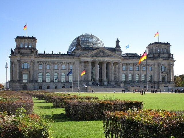 reichstag-building-2838571_1280.jpg