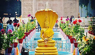 sarnath-buddha-small (2).jpg