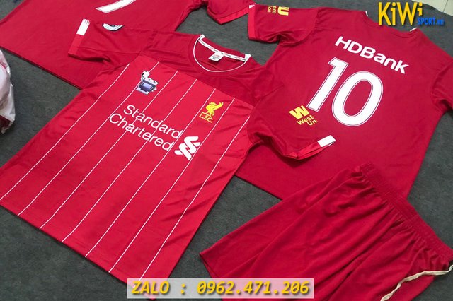 in-ao-da-banh-doi-bong-hd-bank-mau-ao-liverpool-do-2019-2020.jpg