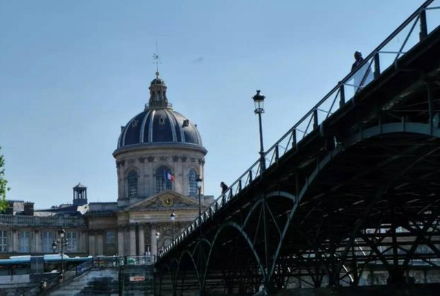 Seine river cruise