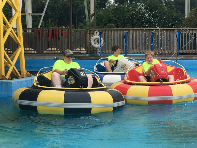 bumper boats2.png