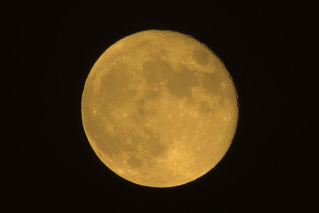 moon-5273407_1280.jpg