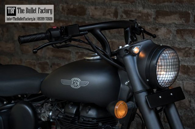 Bullet-Factory-Royal-Enfield-Custom-Paint-Job-1.jpg