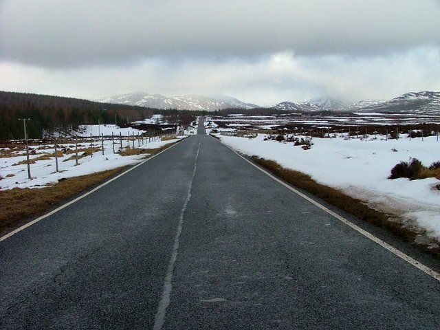 The_A889_Dalwhinnie_to_Catlodge_road_-_geograph.org.uk_-_1752803.jpg