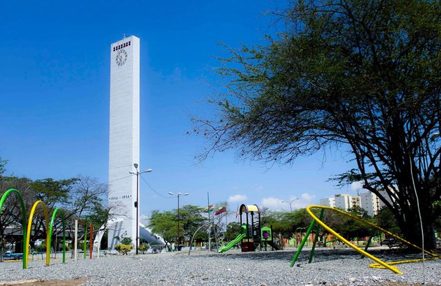 obelisco-parque.jpg