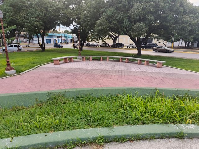1000487300.jpg